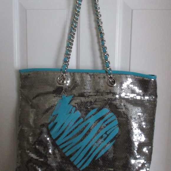 Meet your Posher, Gabriela - Picture 4 of 8